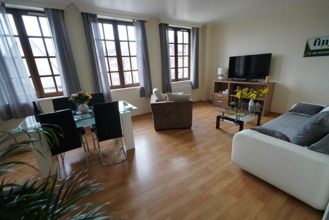 Appartement place du vieux marché Rouen Esterno foto